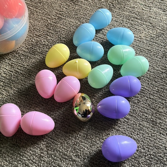 Easter Eggs Plastic Refillable - Picture 6 of 6